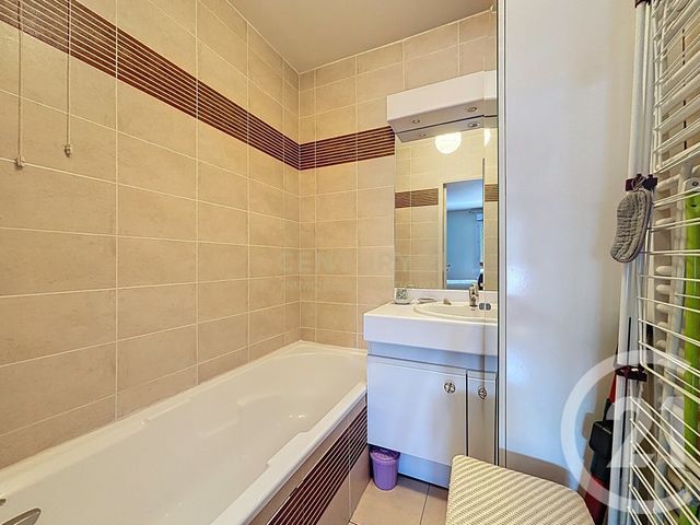 Appartement F3 &agrave; vendre - 3 pi&egrave;ces - 80,33 m2 - Bourgoin Jallieu - 38 - RHONE-ALPES
