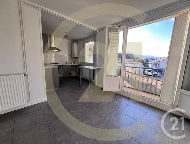 Appartement T3 à vendre - 3 pièces - 50,13 m2 - Bourgoin Jallieu - 38 - RHONE-ALPES