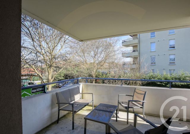 Appartement T3 à vendre - 4 pièces - 63,34 m2 - L Isle D Abeau - 38 - RHONE-ALPES