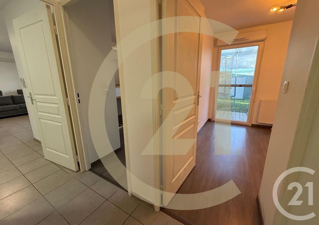 Appartement T3 &agrave; louer - 3 pi&egrave;ces - 65,68 m2 - L Isle D Abeau - 38 - RHONE-ALPES