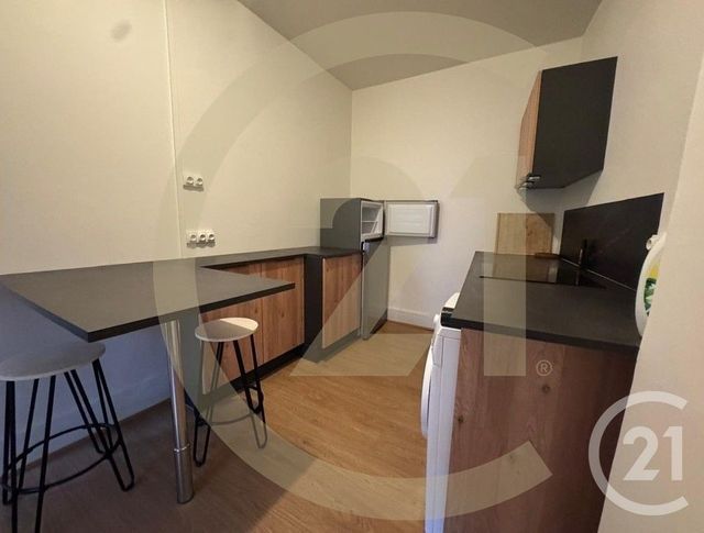 Appartement F1 &agrave; louer - 1 pi&egrave;ce - 20 m2 - Bourgoin Jallieu - 38 - RHONE-ALPES