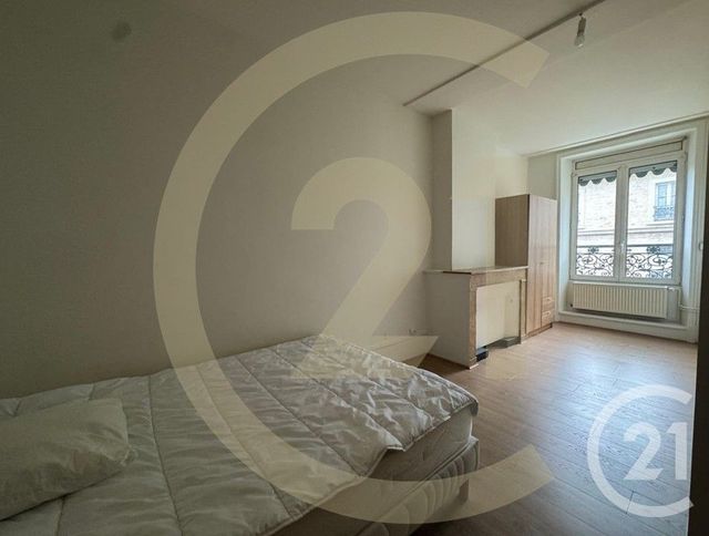 Appartement F1 &agrave; louer - 1 pi&egrave;ce - 20 m2 - Bourgoin Jallieu - 38 - RHONE-ALPES
