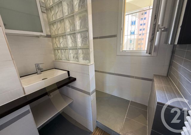Afficher la photo en grand Appartement F3 à vendre - 3 pièces - 62,88 m2 - Bourgoin Jallieu - 38 - RHONE-ALPES