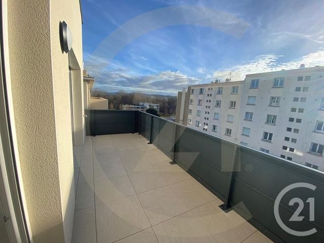 Appartement T3 à louer - 3 pièces - 79,54 m2 - Bourgoin Jallieu - 38 - RHONE-ALPES