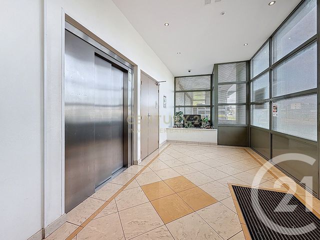 Appartement T3 à vendre - 3 pièces - 58,84 m2 - La Verpilliere - 38 - RHONE-ALPES