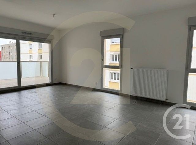Appartement à louer - 3 pièces - 68,75 m2 - La Verpilliere - 38 - RHONE-ALPES