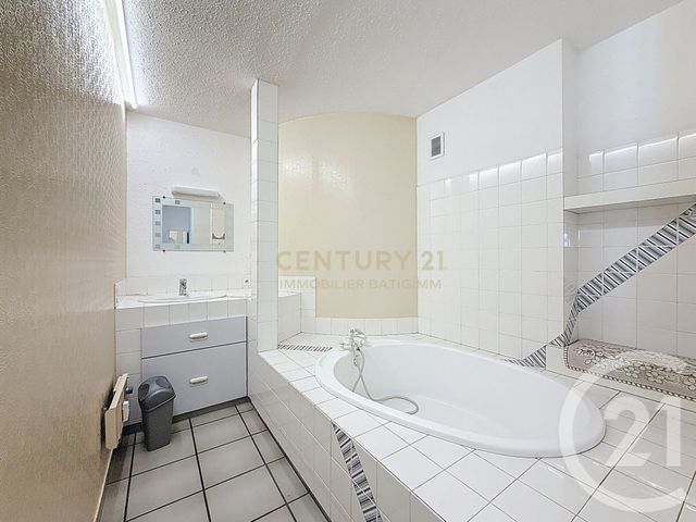 Appartement &agrave; vendre - 4 pi&egrave;ces - 103,86 m2 - Bourgoin Jallieu - 38 - RHONE-ALPES