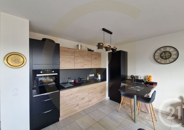 Appartement T2 à vendre - 2 pièces - 43,57 m2 - Bourgoin Jallieu - 38 - RHONE-ALPES