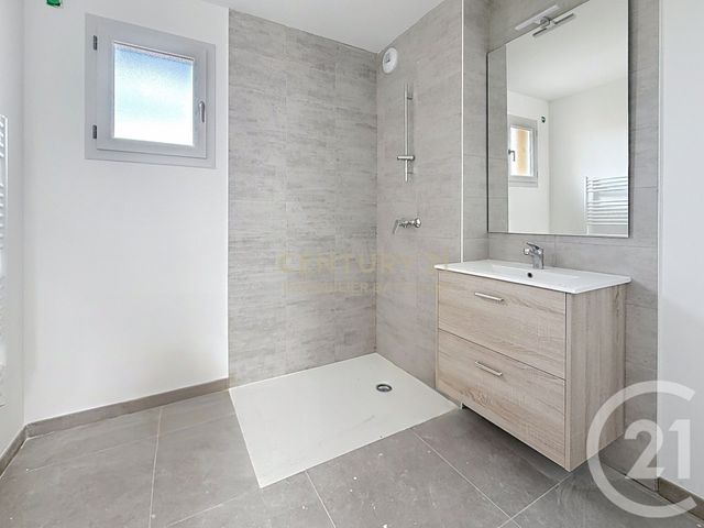 Appartement T3 &agrave; vendre - 3 pi&egrave;ces - 63,50 m2 - Bourgoin Jallieu - 38 - RHONE-ALPES