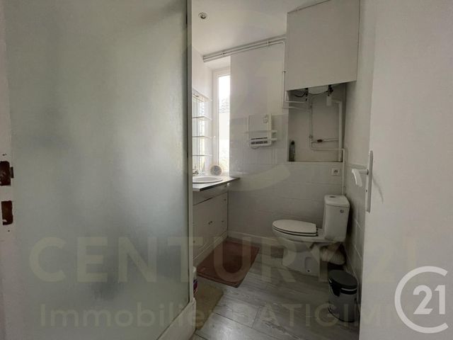 Appartement &agrave; louer - 2 pi&egrave;ces - 42,50 m2 - Bourgoin Jallieu - 38 - RHONE-ALPES