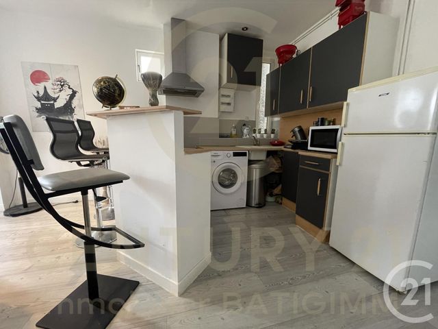 Appartement &agrave; louer - 2 pi&egrave;ces - 42,50 m2 - Bourgoin Jallieu - 38 - RHONE-ALPES