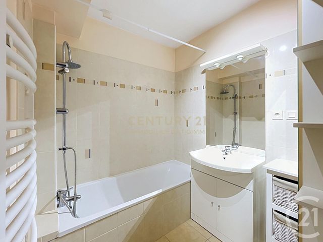 Appartement T2 &agrave; vendre - 2 pi&egrave;ces - 53,16 m2 - Bourgoin Jallieu - 38 - RHONE-ALPES