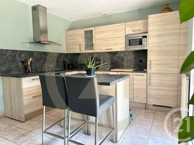 Maison &agrave; louer - 4 pi&egrave;ces - 105,09 m2 - L Isle D Abeau - 38 - RHONE-ALPES