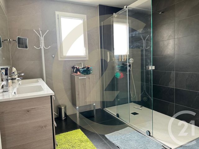 Maison &agrave; louer - 4 pi&egrave;ces - 105,09 m2 - L Isle D Abeau - 38 - RHONE-ALPES