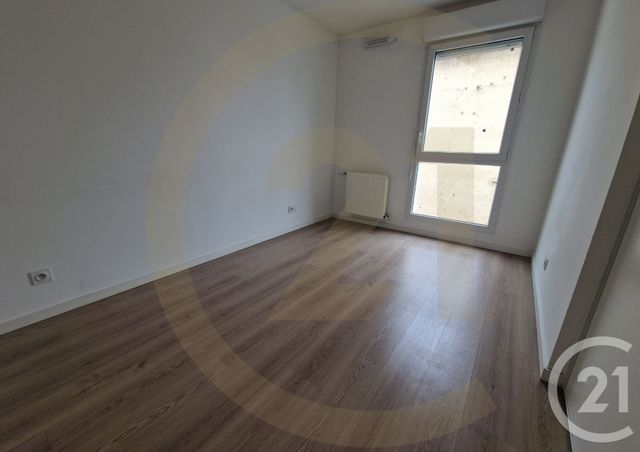 Appartement T3 &agrave; louer - 3 pi&egrave;ces - 68,74 m2 - Bourgoin Jallieu - 38 - RHONE-ALPES