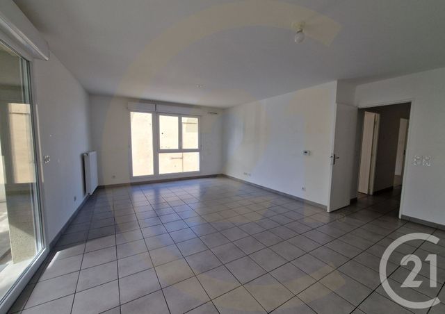 Appartement T3 &agrave; louer - 3 pi&egrave;ces - 68,74 m2 - Bourgoin Jallieu - 38 - RHONE-ALPES