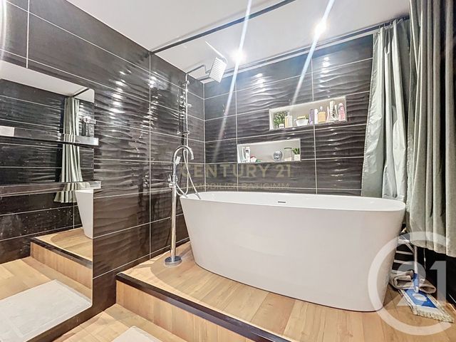 Appartement T3 &agrave; vendre - 3 pi&egrave;ces - 89,24 m2 - Bourgoin Jallieu - 38 - RHONE-ALPES