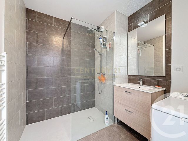 Appartement &agrave; vendre - 4 pi&egrave;ces - 85,74 m2 - Bourgoin Jallieu - 38 - RHONE-ALPES