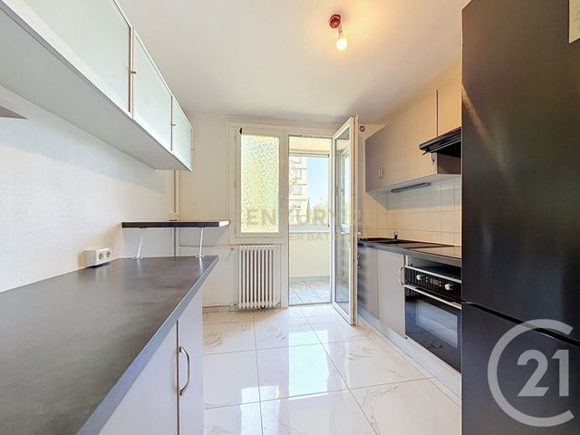 Appartement T3 &agrave; vendre - 4 pi&egrave;ces - 67,50 m2 - Bourgoin Jallieu - 38 - RHONE-ALPES