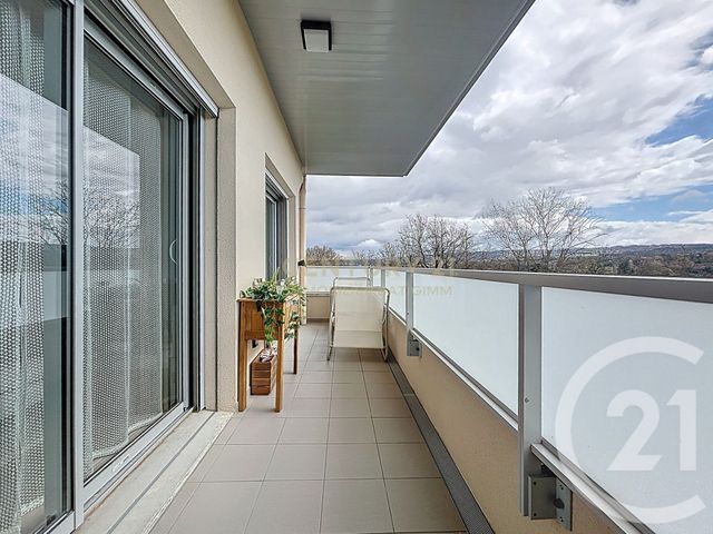 Appartement T3 &agrave; vendre - 3 pi&egrave;ces - 62 m2 - L Isle D Abeau - 38 - RHONE-ALPES