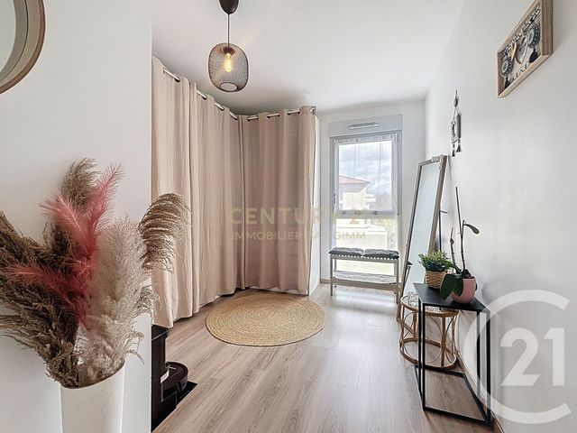 Appartement T3 &agrave; vendre - 3 pi&egrave;ces - 62 m2 - L Isle D Abeau - 38 - RHONE-ALPES