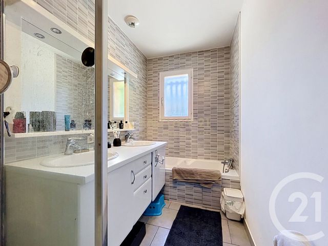 Maison &agrave; vendre - 6 pi&egrave;ces - 124,09 m2 - Villefontaine - 38 - RHONE-ALPES