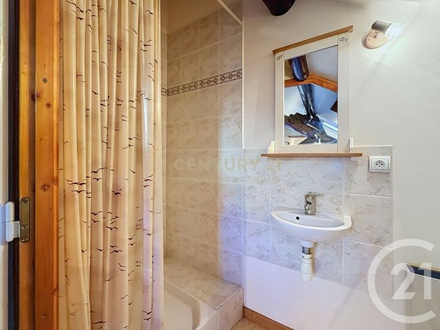 Maison &agrave; louer - 5 pi&egrave;ces - 180 m2 - Bourgoin Jallieu - 38 - RHONE-ALPES