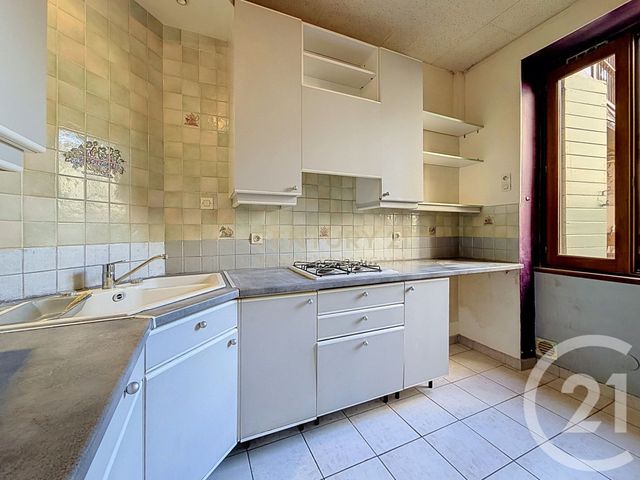 Maison &agrave; louer - 5 pi&egrave;ces - 180 m2 - Bourgoin Jallieu - 38 - RHONE-ALPES