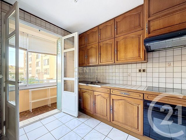 Appartement F3 bis &agrave; vendre - 4 pi&egrave;ces - 71,42 m2 - Bourgoin Jallieu - 38 - RHONE-ALPES